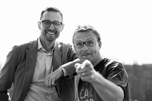 Konteks försäljningschef Claes Andersson och föreläsaren och komikern Jan Bylund bjuder in till medverkan i Kontek Update!
